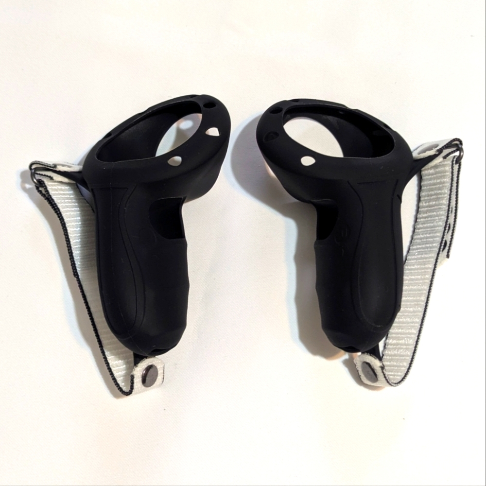 Black and White Silicone VR Controller Grips